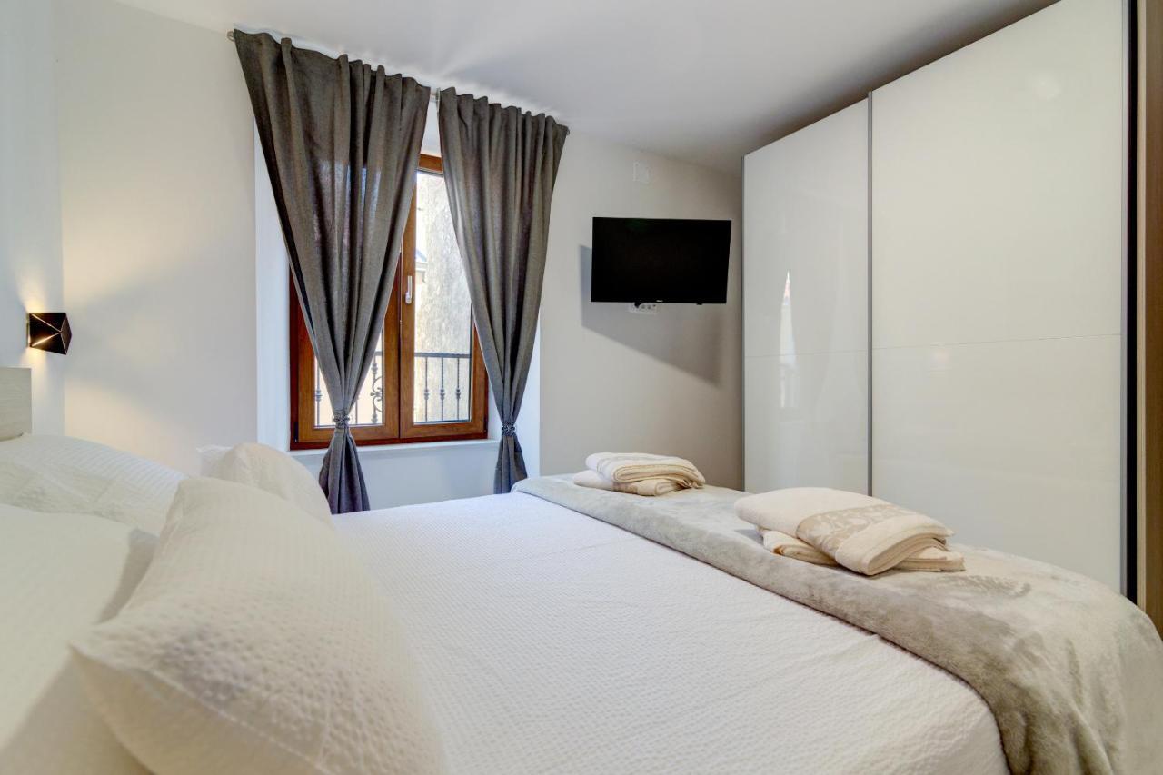Apartamento Rote Zora Senj  Exterior foto